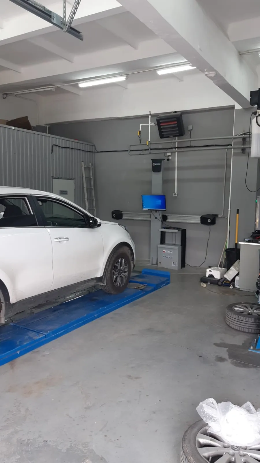 Стенд развал схождения 3D HWA-V08